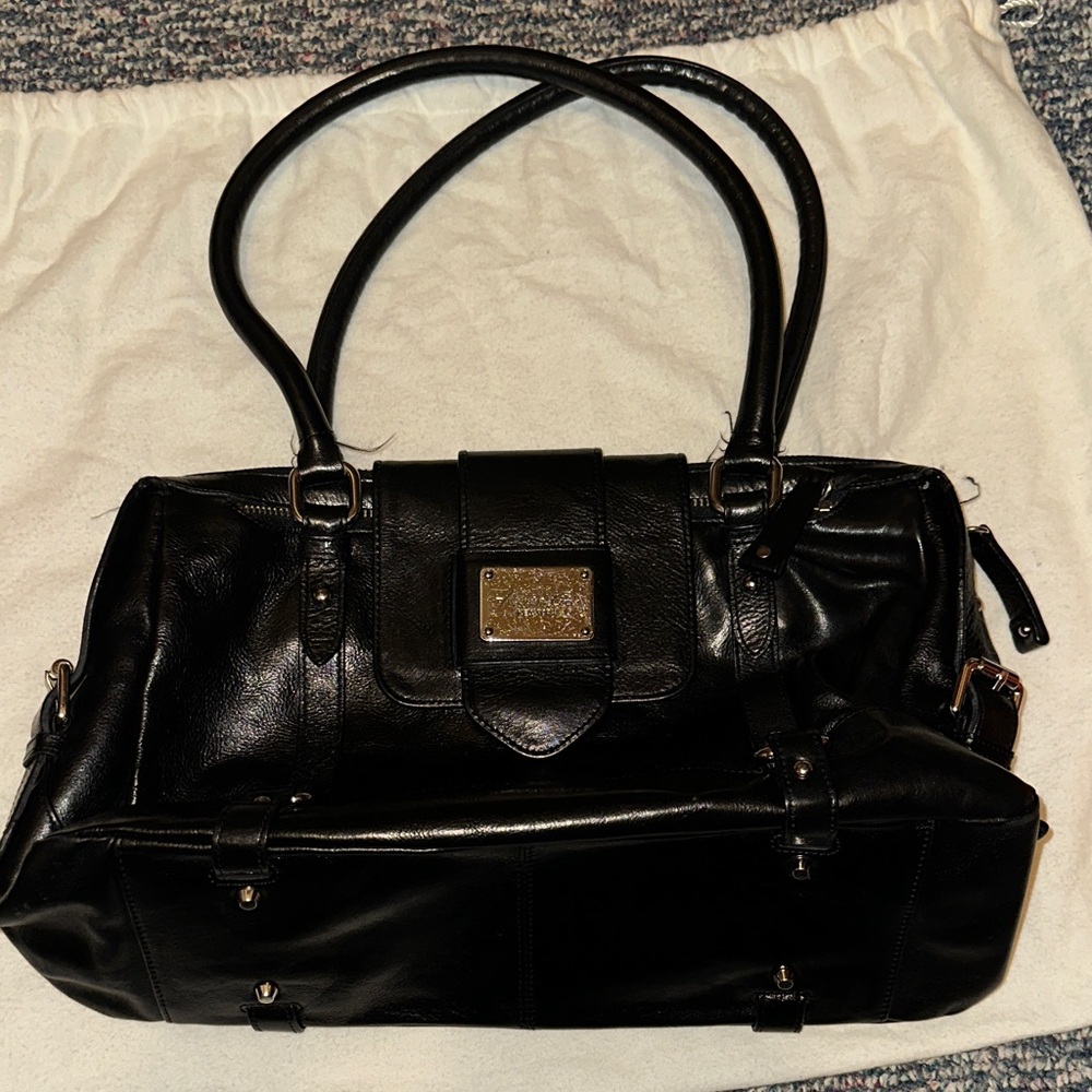 Kenneth Cole New York Black Leather Shoulder Bag